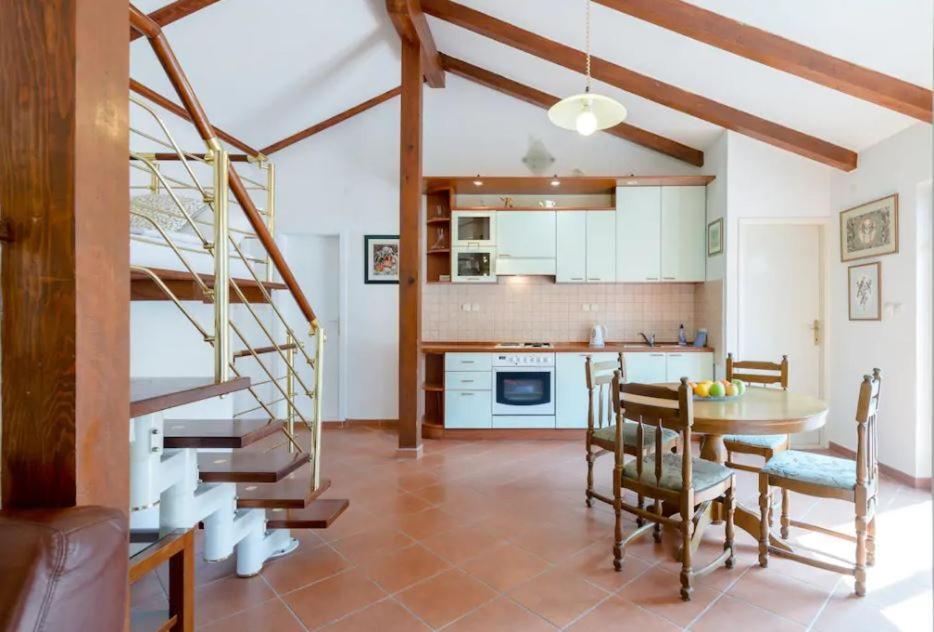 חוואר Nora'S Apartment מראה חיצוני תמונה